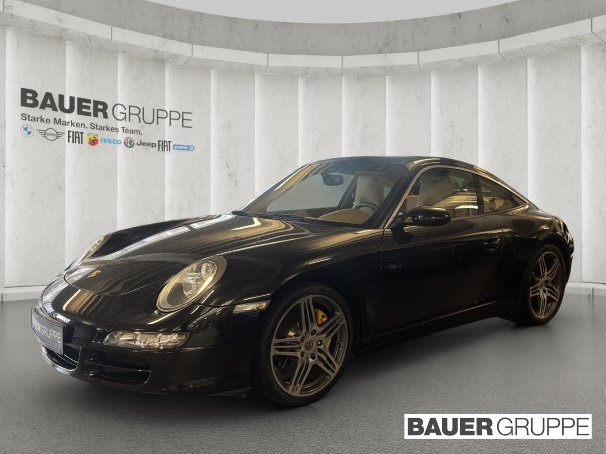 PORSCHE 997 in Schwarz von vorne