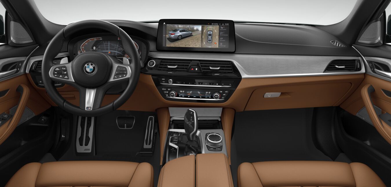 BMW BMW 5er im Innenraum von vorne BMW BMW 5er im Innenraum von vorne