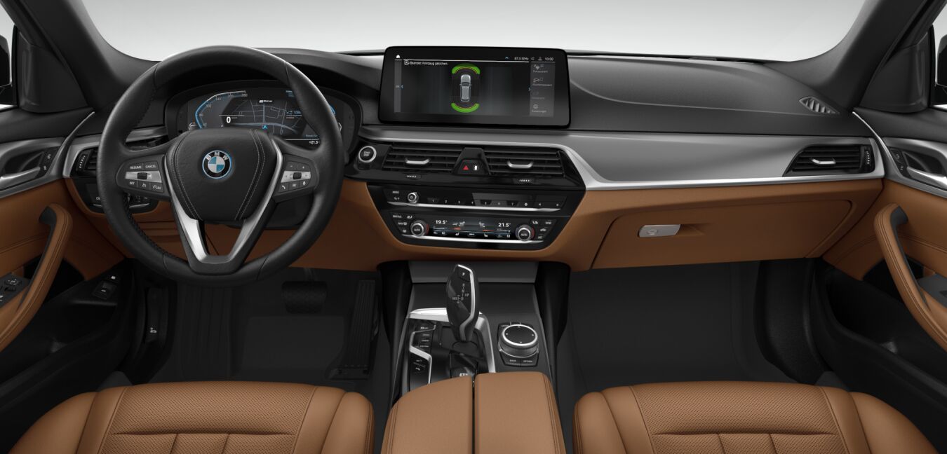 BMW BMW 5er im Innenraum von vorne BMW BMW 5er im Innenraum von vorne