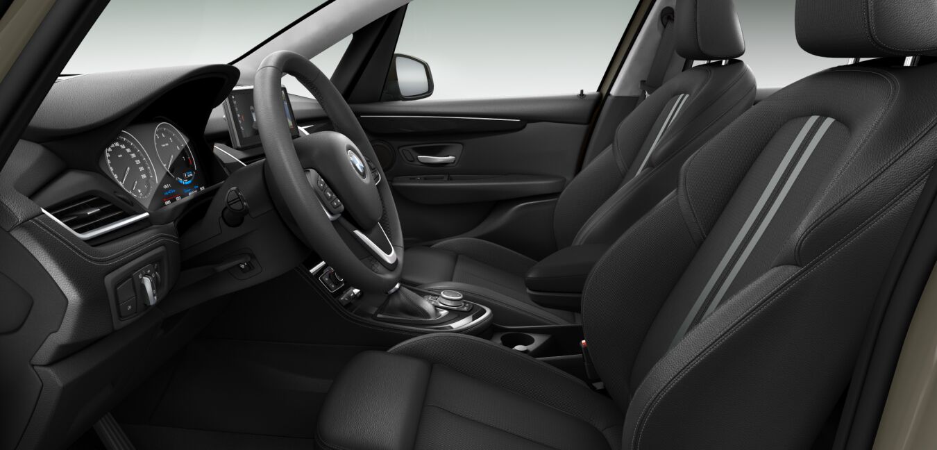 BMW BMW 2er im Innenraum seitlich BMW BMW 2er im Innenraum seitlich