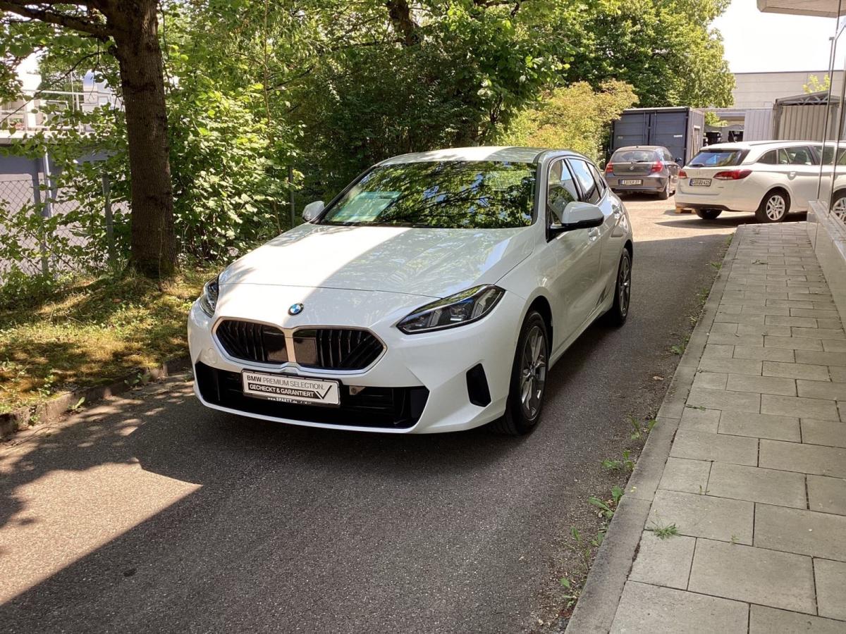 Originalaufnahme des Fahrzeugs Originalaufnahme des Fahrzeugs