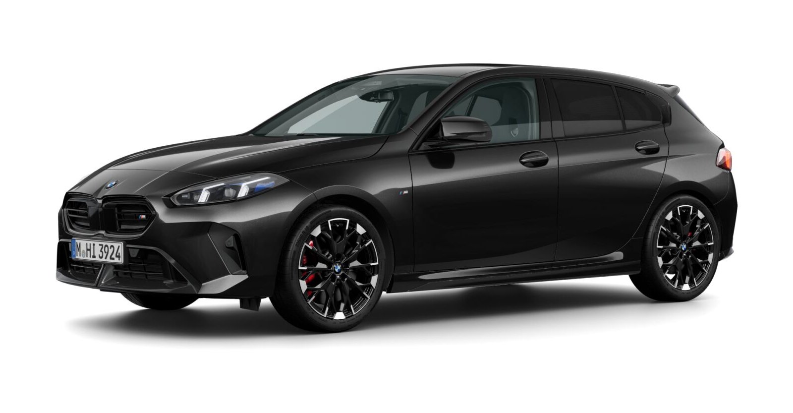 BMW M135 xDrive in Schwarz von vorne BMW M135 xDrive in Schwarz von vorne