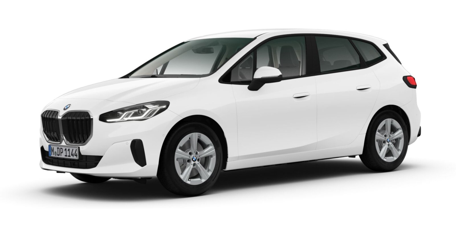 BMW 223d xDrive Active Tourer in Weiß von vorne BMW 223d xDrive Active Tourer in Weiß von vorne