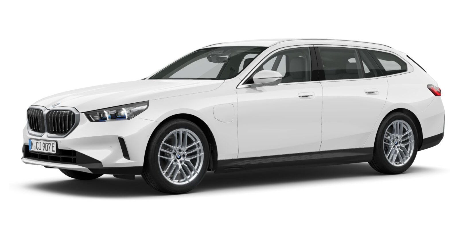 BMW 530e Touring in Weiß von vorne BMW 530e Touring in Weiß von vorne