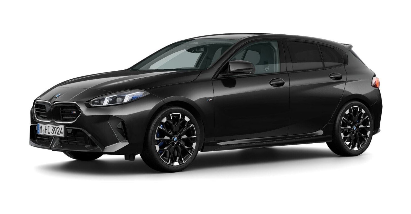 BMW M135 xDrive in Schwarz von vorne BMW M135 xDrive in Schwarz von vorne