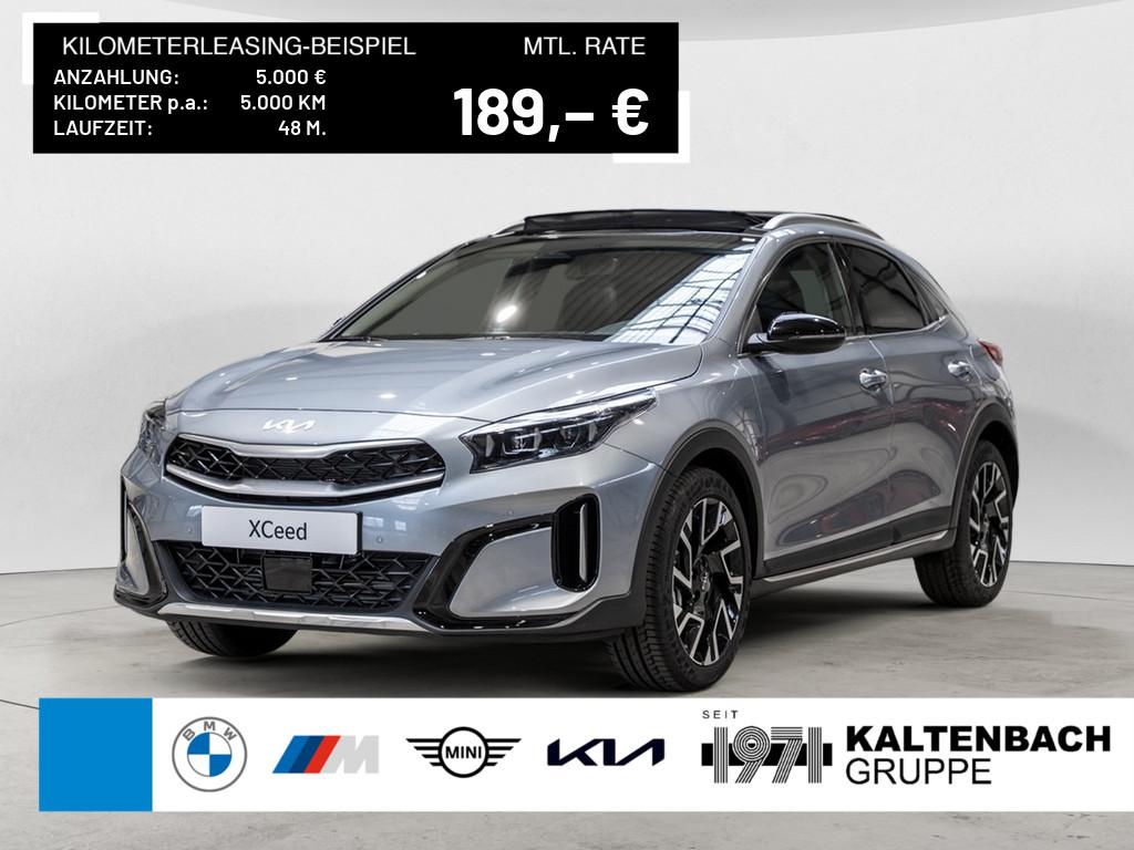 KIA XCeed 1.5T-GDI DCT Platinum in Grau von vorne KIA XCeed 1.5T-GDI DCT Platinum in Grau von vorne