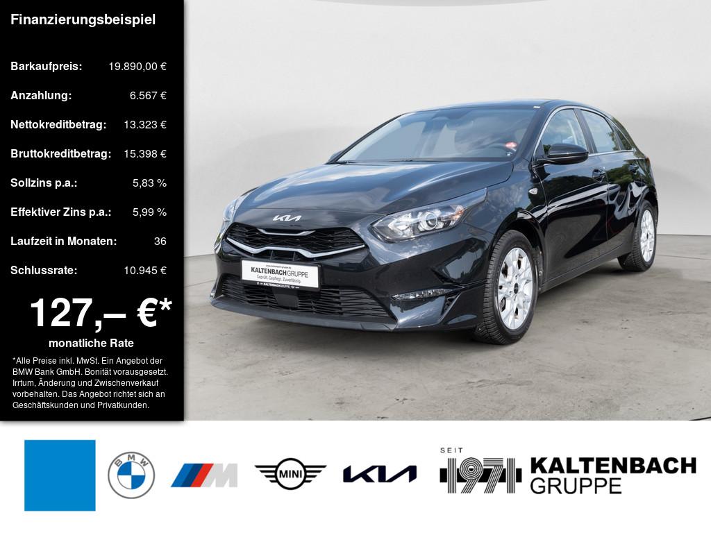 KIA Ceed 1.5 T-GDI Vision in Schwarz von vorne KIA Ceed 1.5 T-GDI Vision in Schwarz von vorne