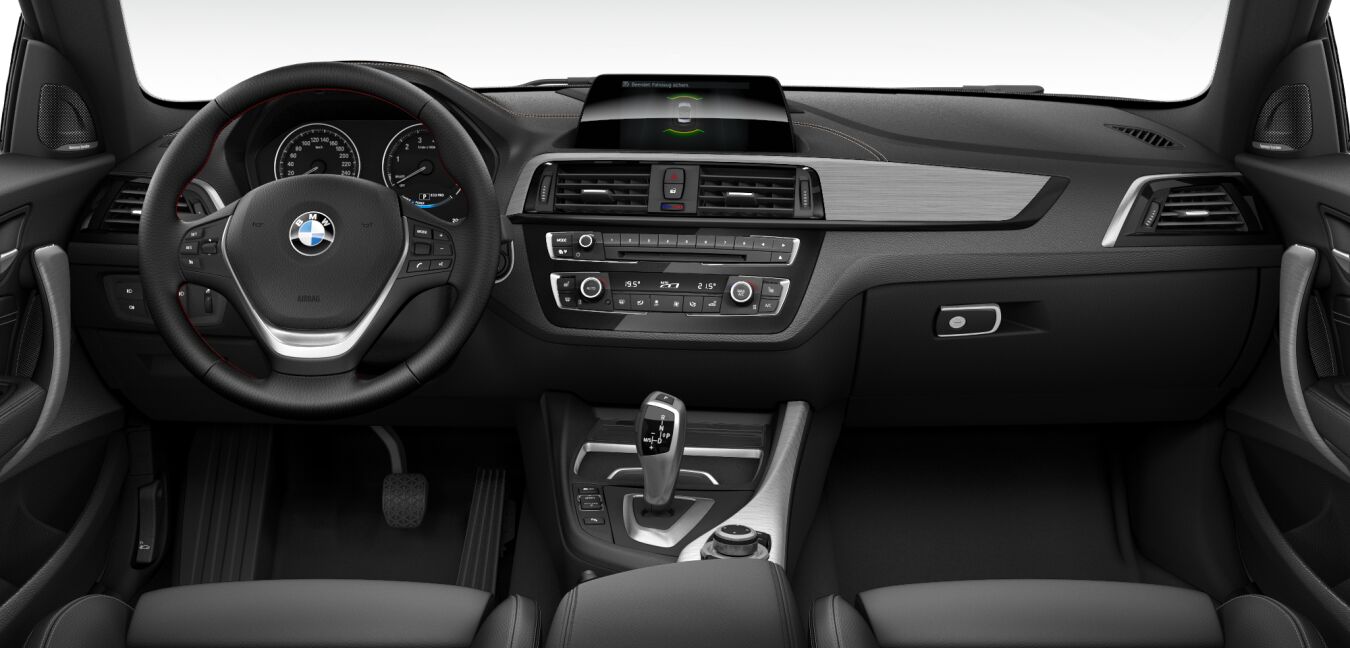 BMW BMW 2er im Innenraum von vorne BMW BMW 2er im Innenraum von vorne