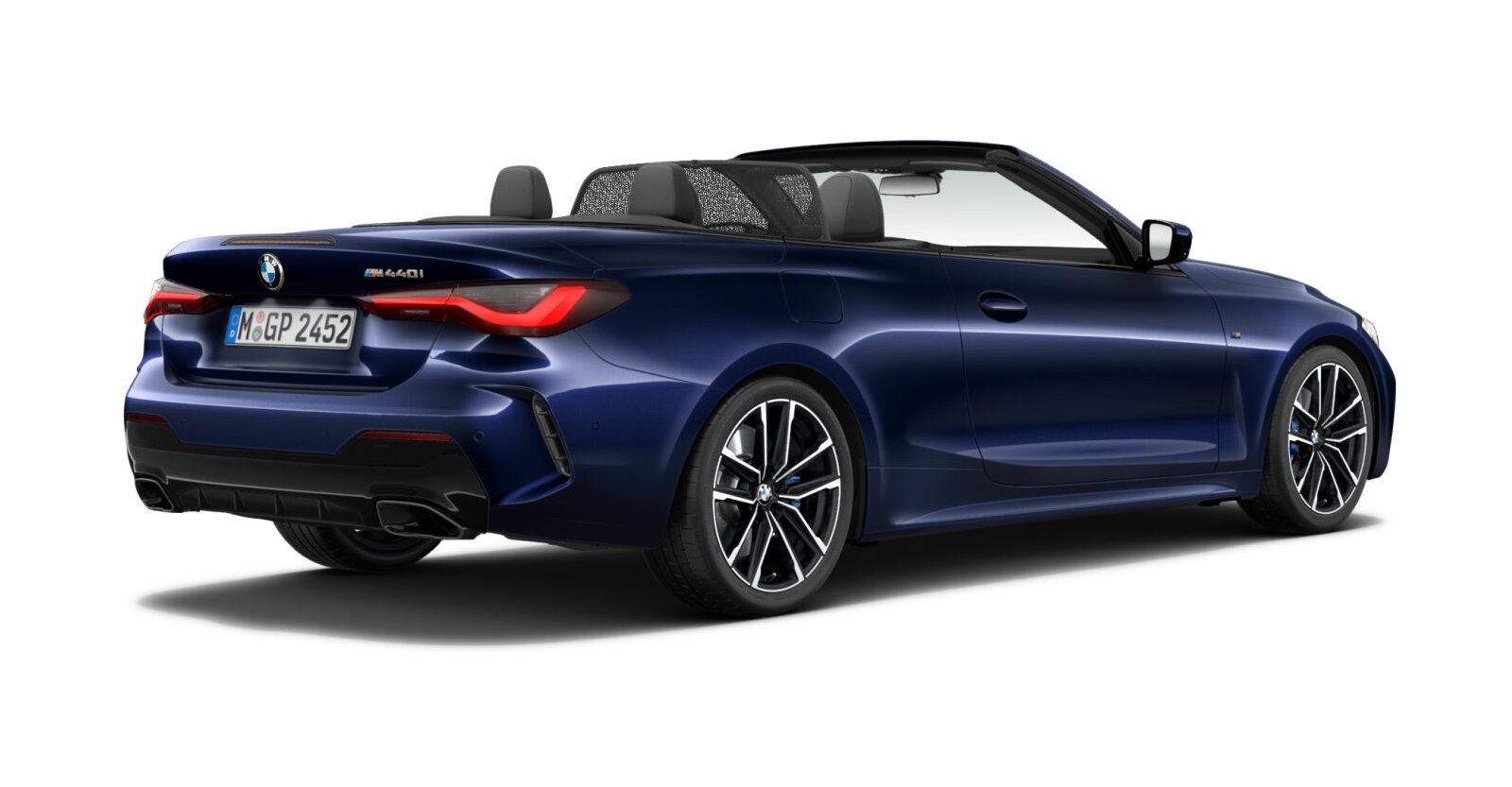 BMW BMW 4er in Blau von hinten BMW BMW 4er in Blau von hinten