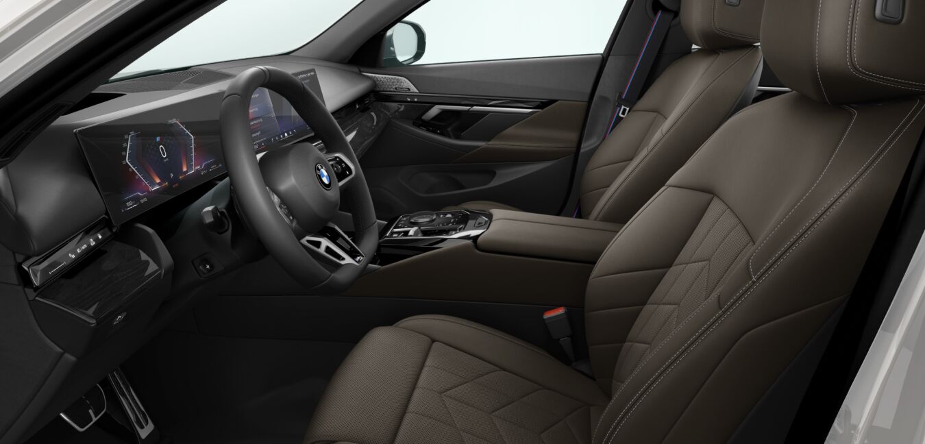BMW BMW 5er im Innenraum seitlich BMW BMW 5er im Innenraum seitlich
