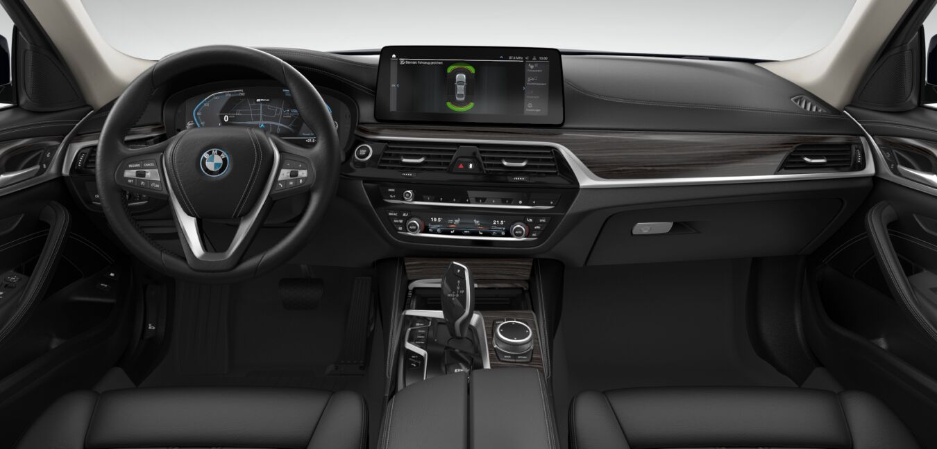 BMW BMW 5er im Innenraum von vorne BMW BMW 5er im Innenraum von vorne