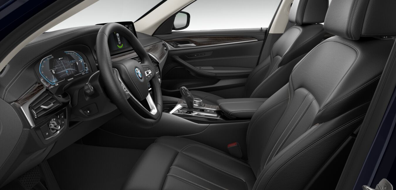 BMW BMW 5er im Innenraum seitlich BMW BMW 5er im Innenraum seitlich