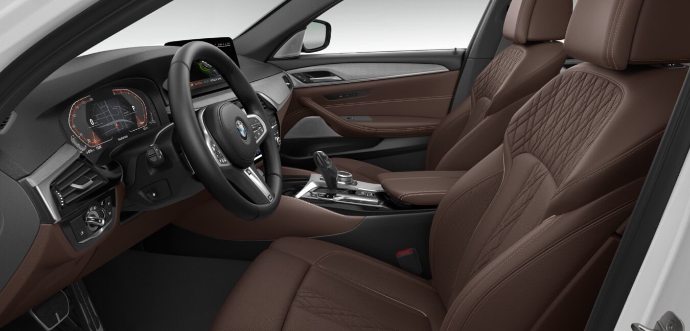 BMW BMW 5er im Innenraum seitlich