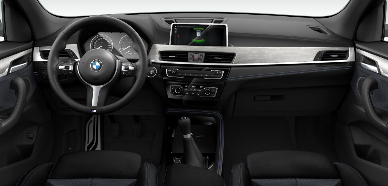 BMW BMW X im Innenraum von vorne