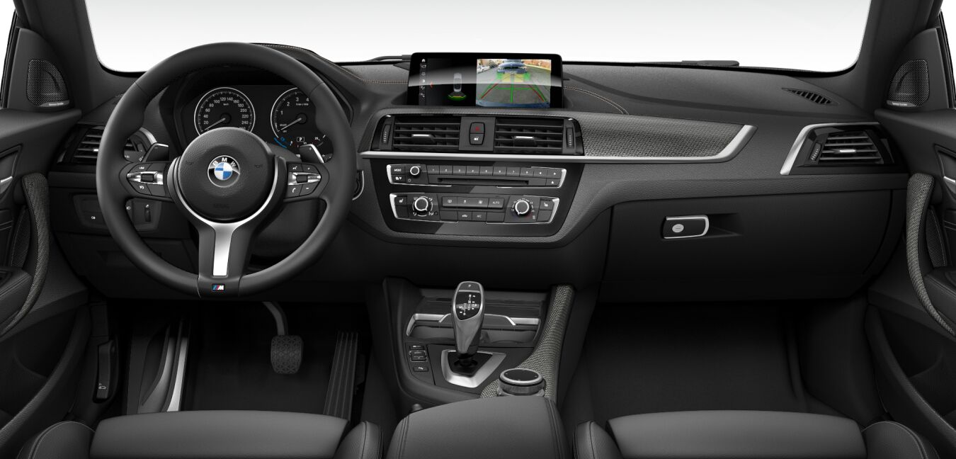 BMW BMW 2er im Innenraum von vorne