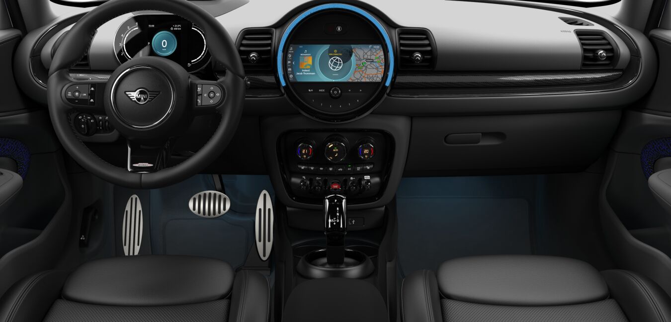 MINI MINI Clubman im Innenraum von vorne MINI MINI Clubman im Innenraum von vorne
