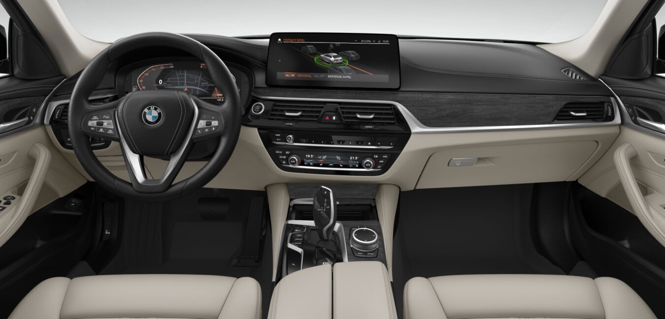 BMW BMW 5er im Innenraum von vorne BMW BMW 5er im Innenraum von vorne