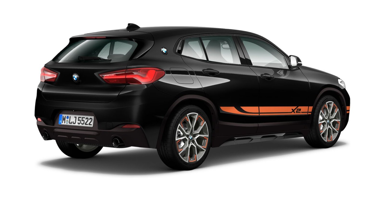 BMW BMW X in Schwarz von hinten