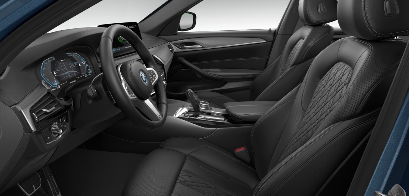 BMW BMW 5er im Innenraum seitlich BMW BMW 5er im Innenraum seitlich