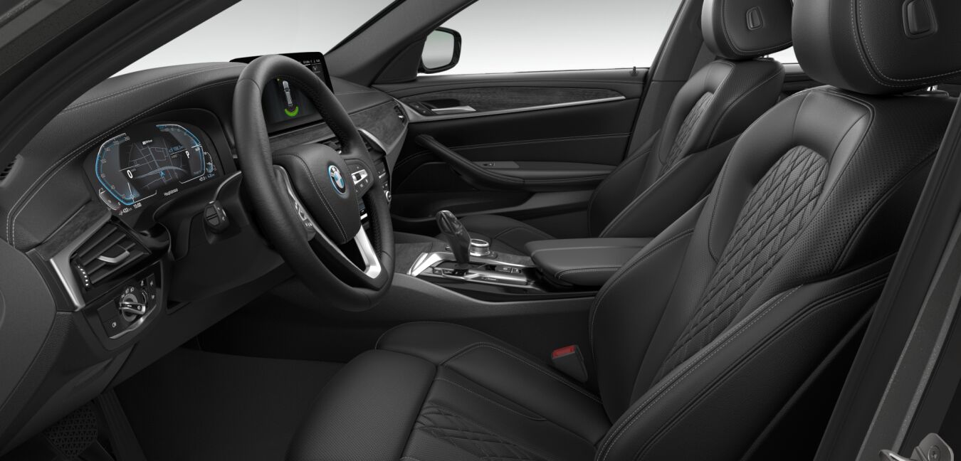 BMW BMW 5er im Innenraum seitlich