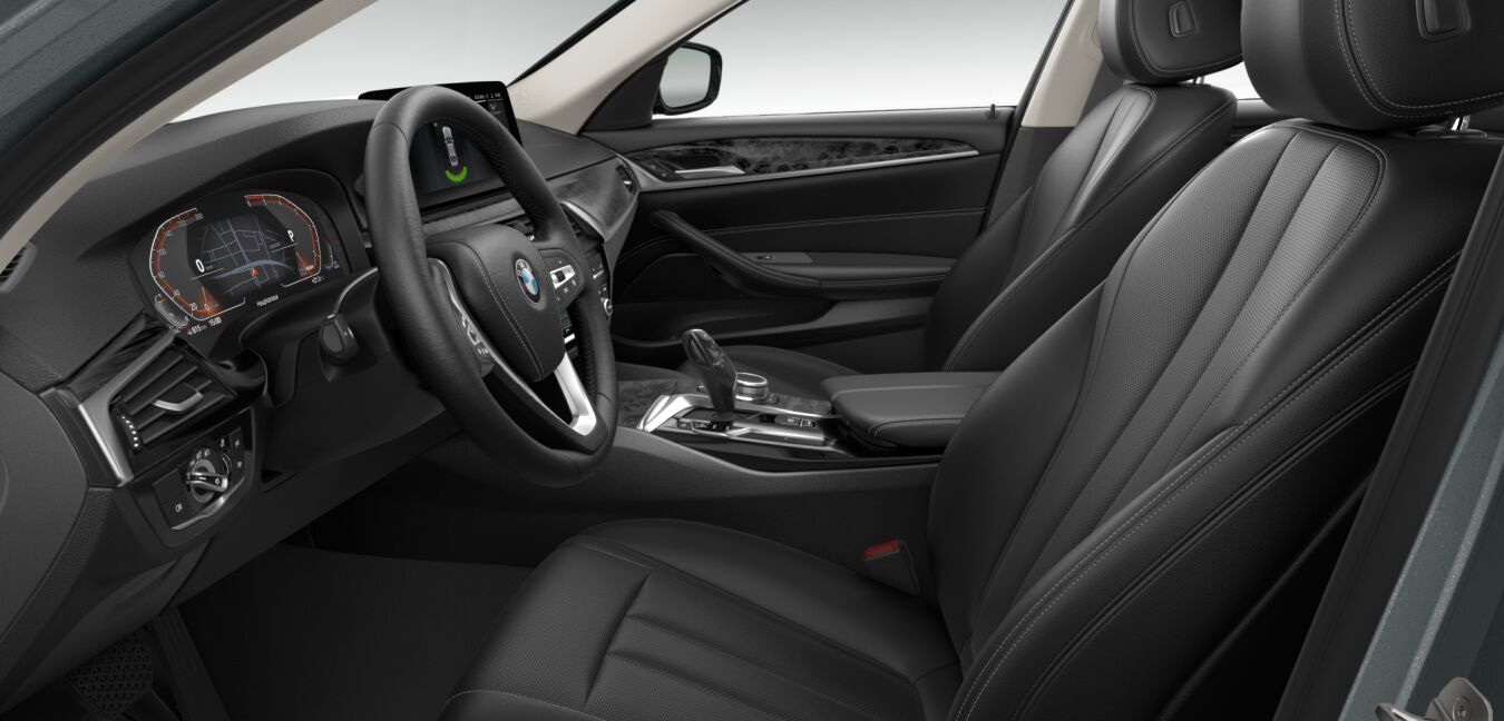 BMW BMW 5er im Innenraum seitlich BMW BMW 5er im Innenraum seitlich