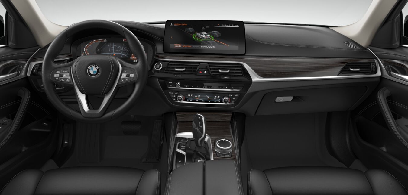 BMW BMW 5er im Innenraum von vorne BMW BMW 5er im Innenraum von vorne