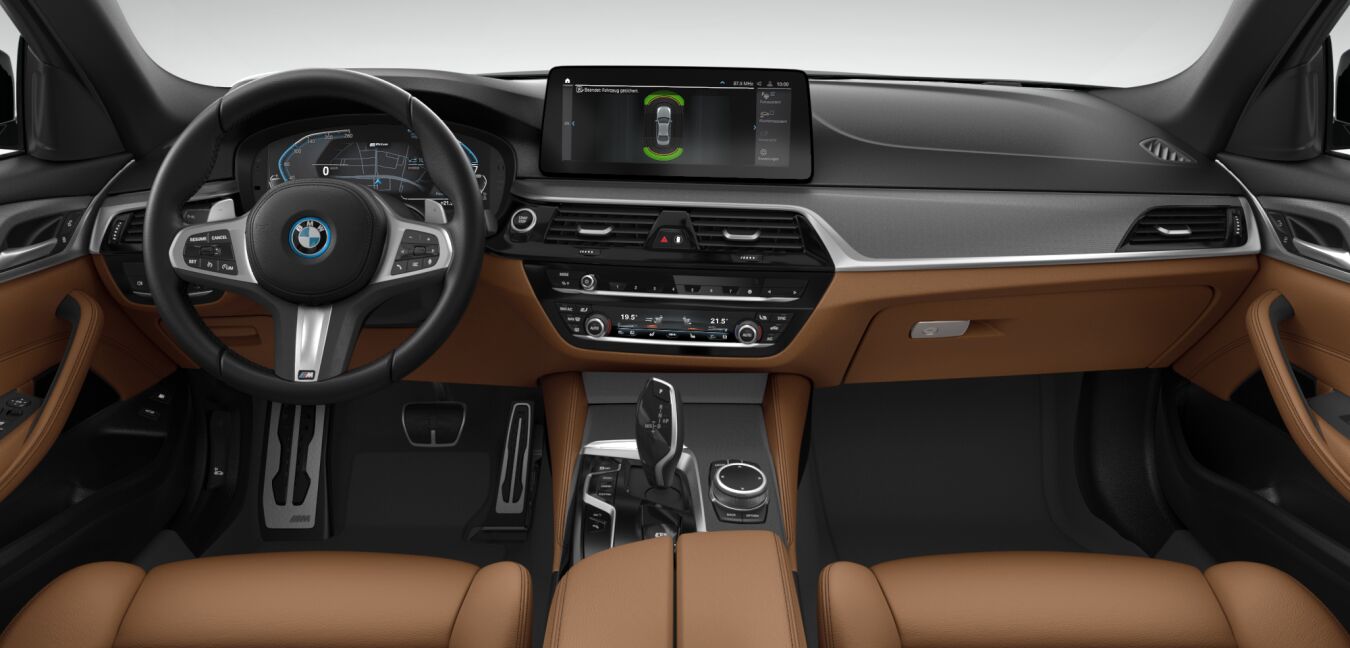 BMW BMW 5er im Innenraum von vorne BMW BMW 5er im Innenraum von vorne