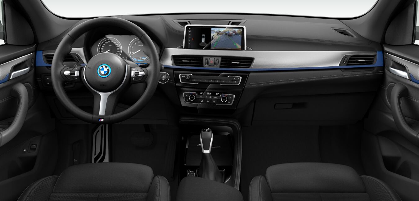 BMW BMW X im Innenraum von vorne