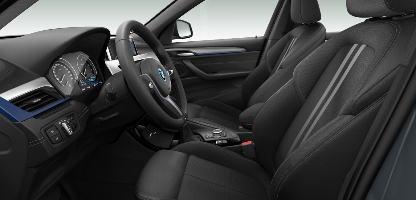 BMW BMW X im Innenraum seitlich