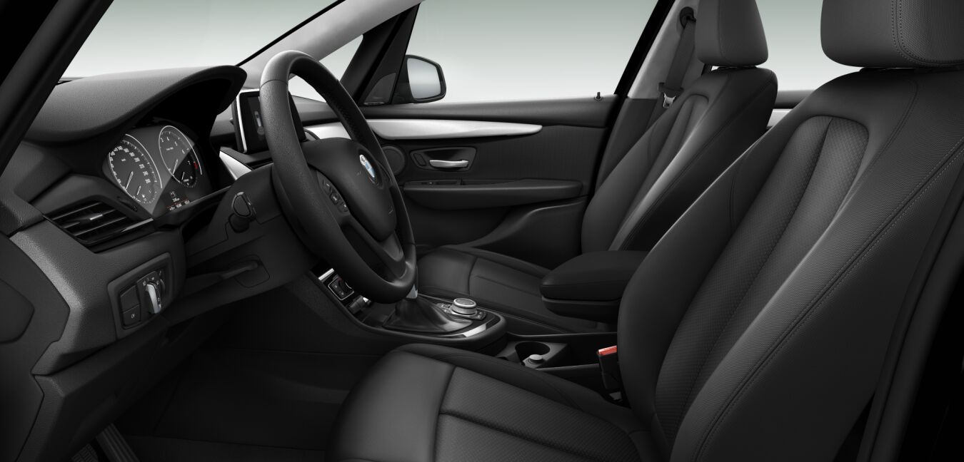 BMW BMW 2er im Innenraum seitlich BMW BMW 2er im Innenraum seitlich