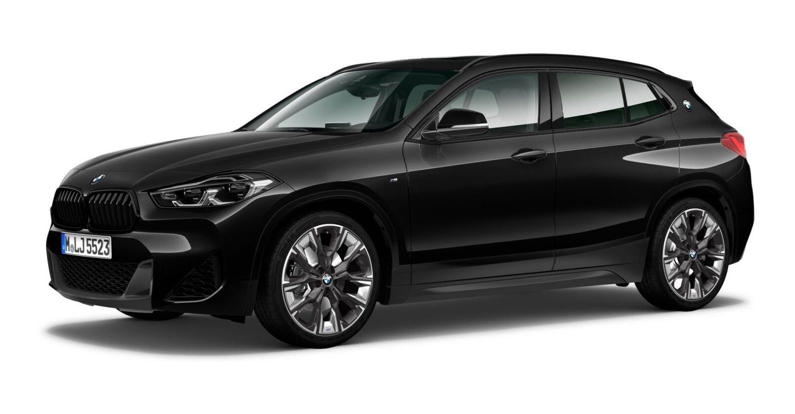 BMW X2 xDrive20i in Schwarz von vorne