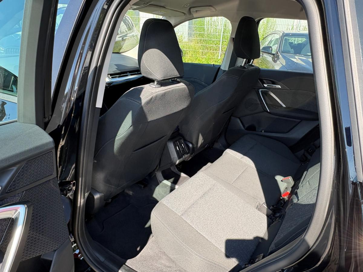 Originalaufnahme des Fahrzeugs Originalaufnahme des Fahrzeugs
