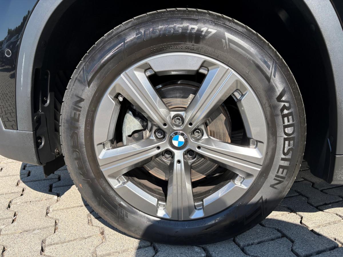 Originalaufnahme des Fahrzeugs Originalaufnahme des Fahrzeugs