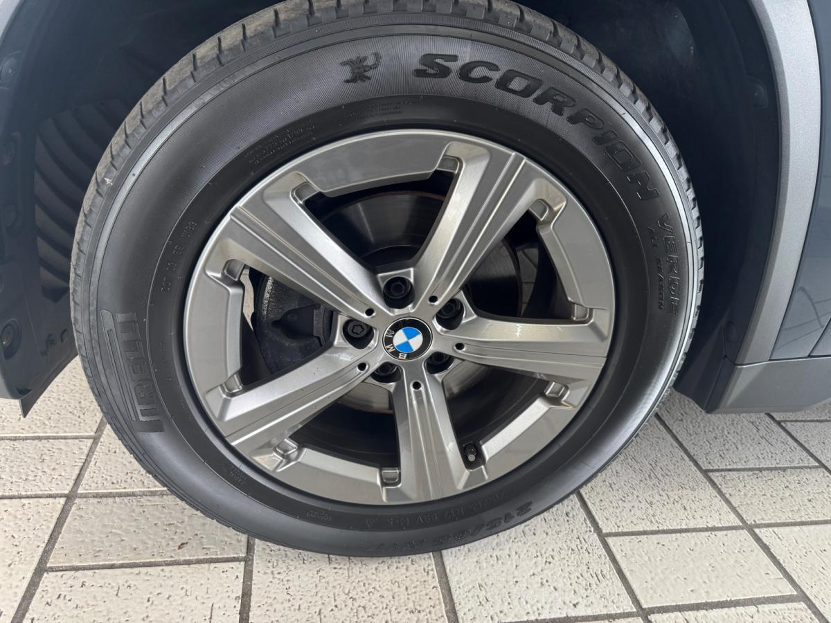 Originalaufnahme des Fahrzeugs Originalaufnahme des Fahrzeugs