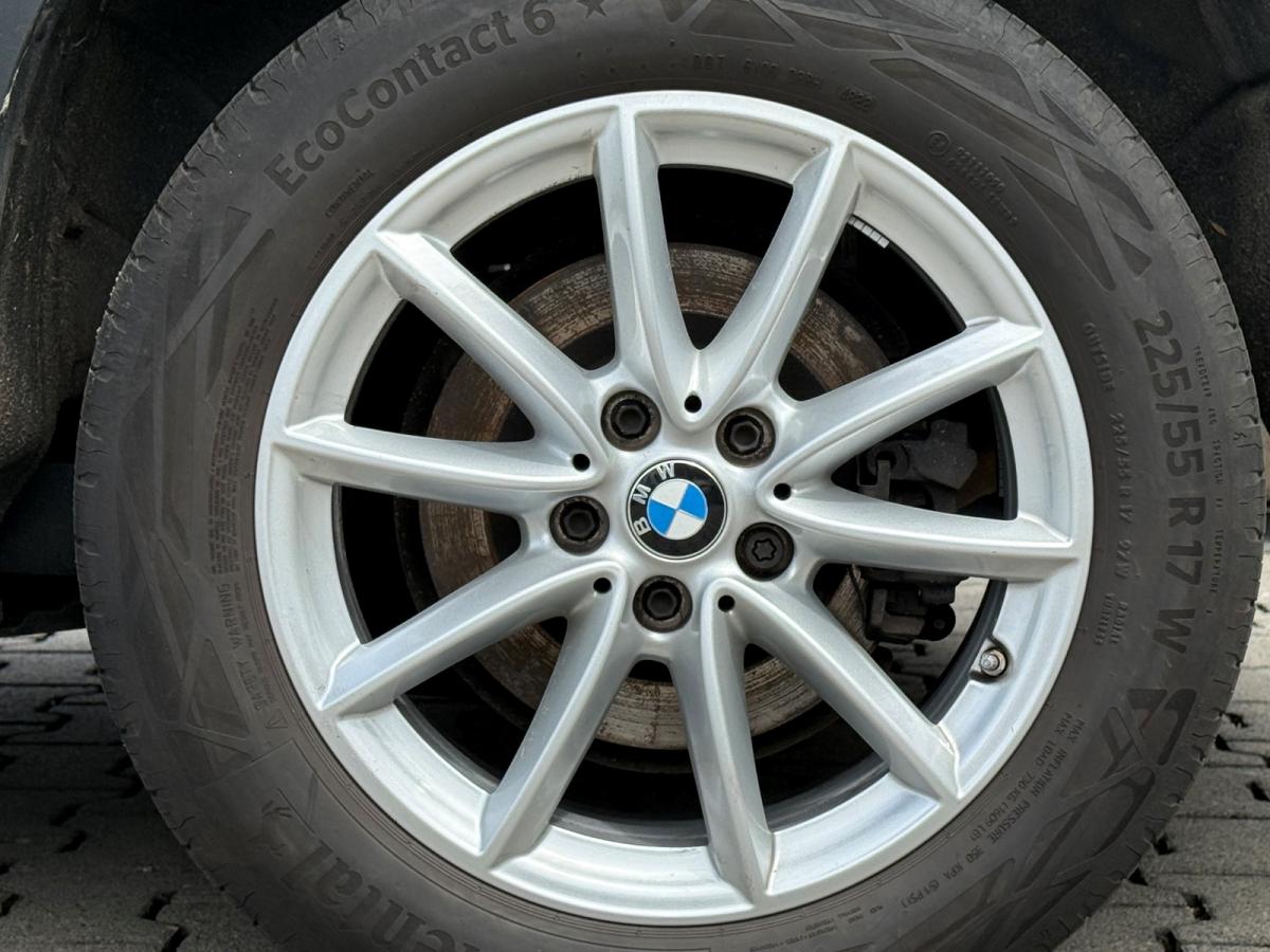 Originalaufnahme des Fahrzeugs Originalaufnahme des Fahrzeugs