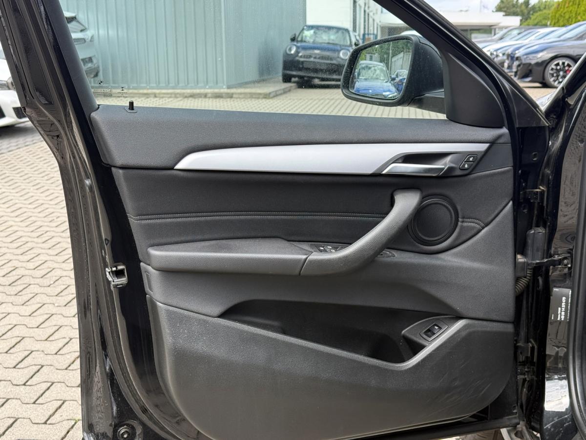 Originalaufnahme des Fahrzeugs Originalaufnahme des Fahrzeugs