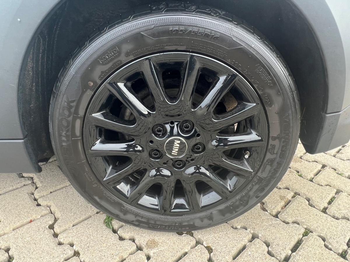 Originalaufnahme des Fahrzeugs