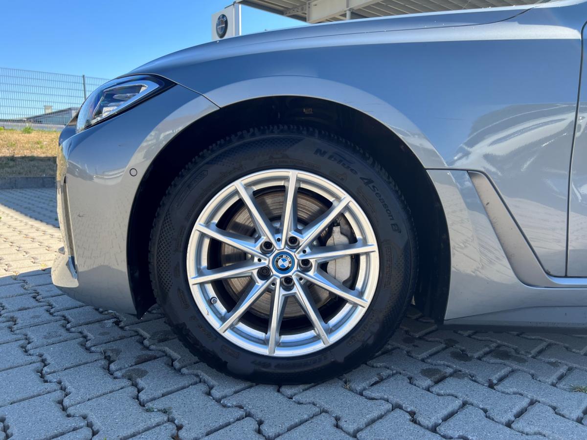 Originalaufnahme des Fahrzeugs Originalaufnahme des Fahrzeugs