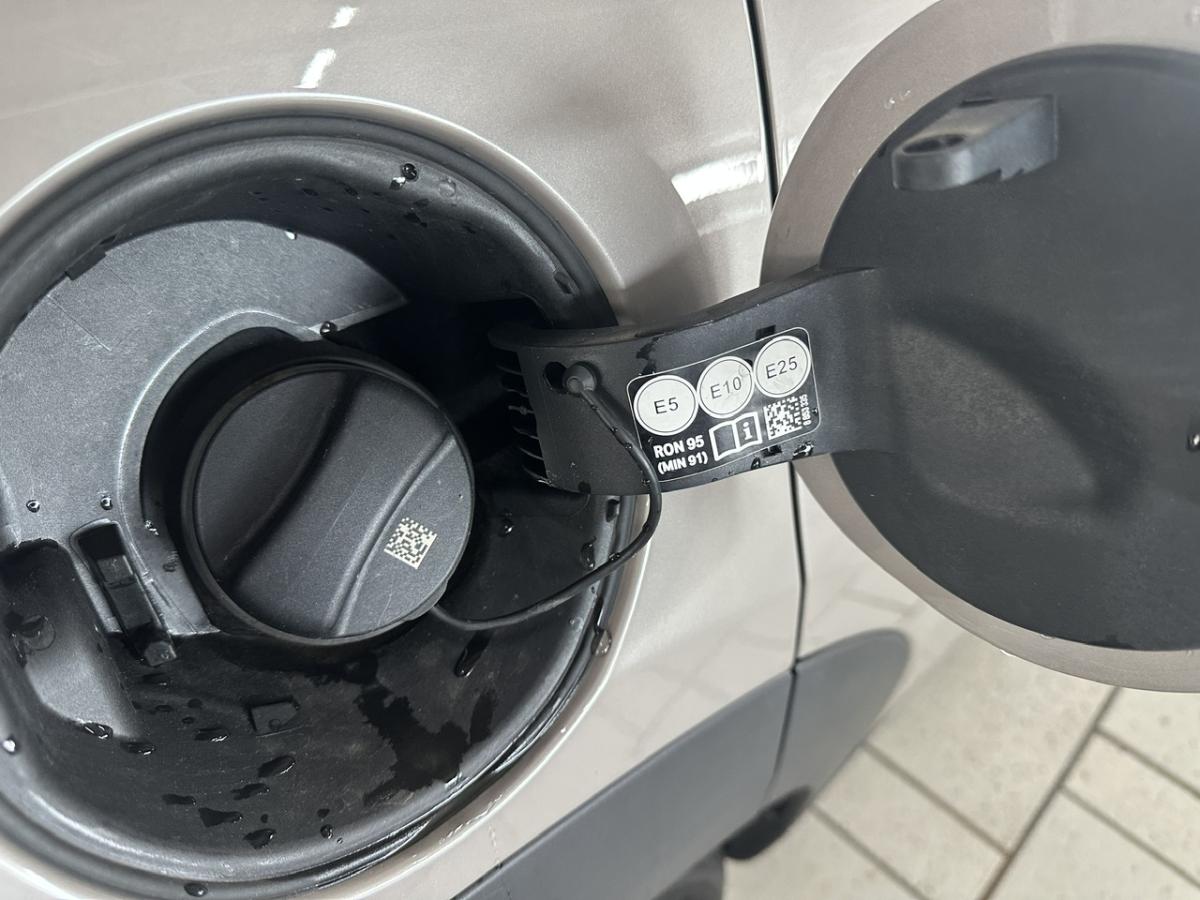 Originalaufnahme des Fahrzeugs