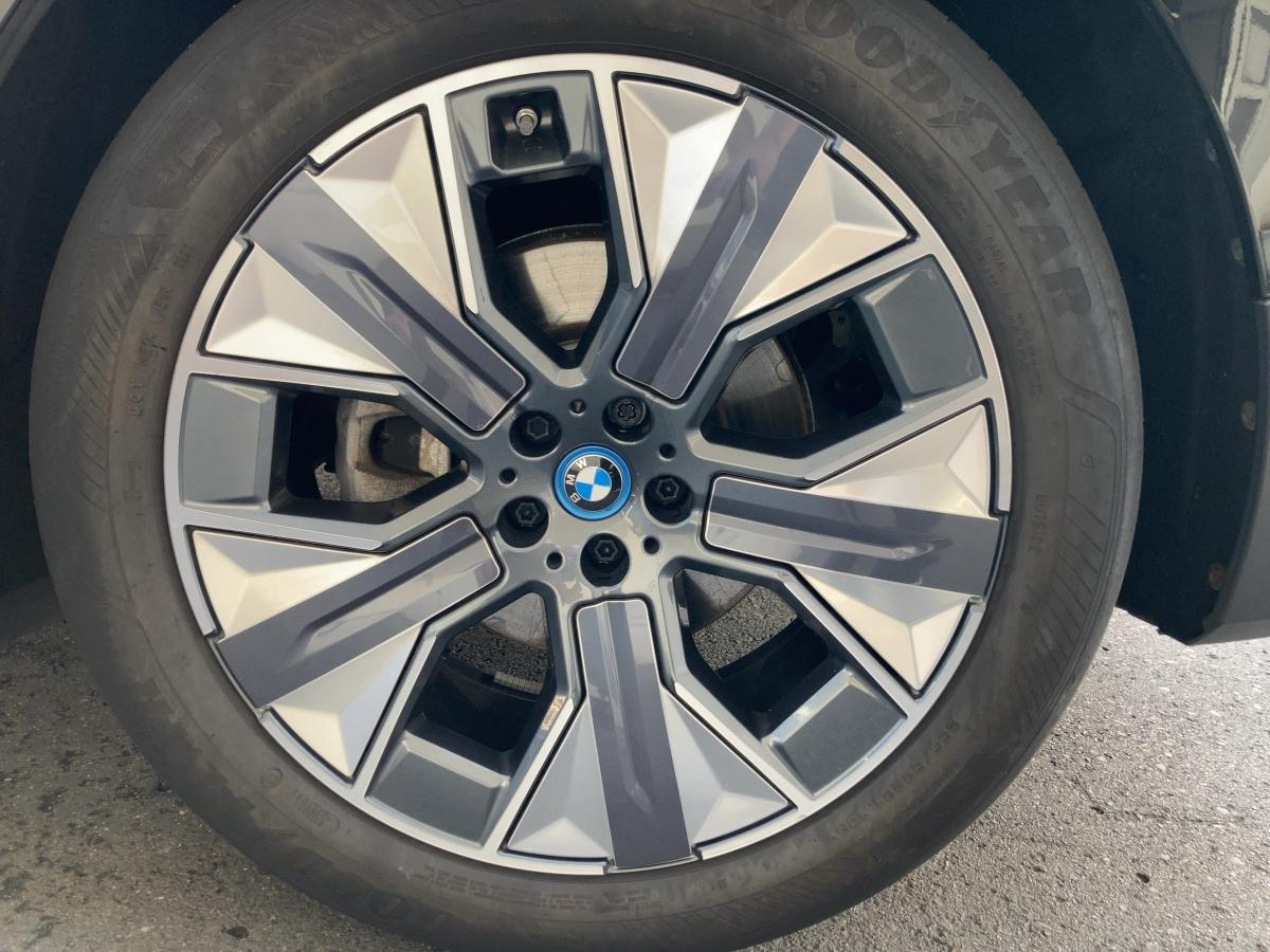 Originalaufnahme des Fahrzeugs Originalaufnahme des Fahrzeugs