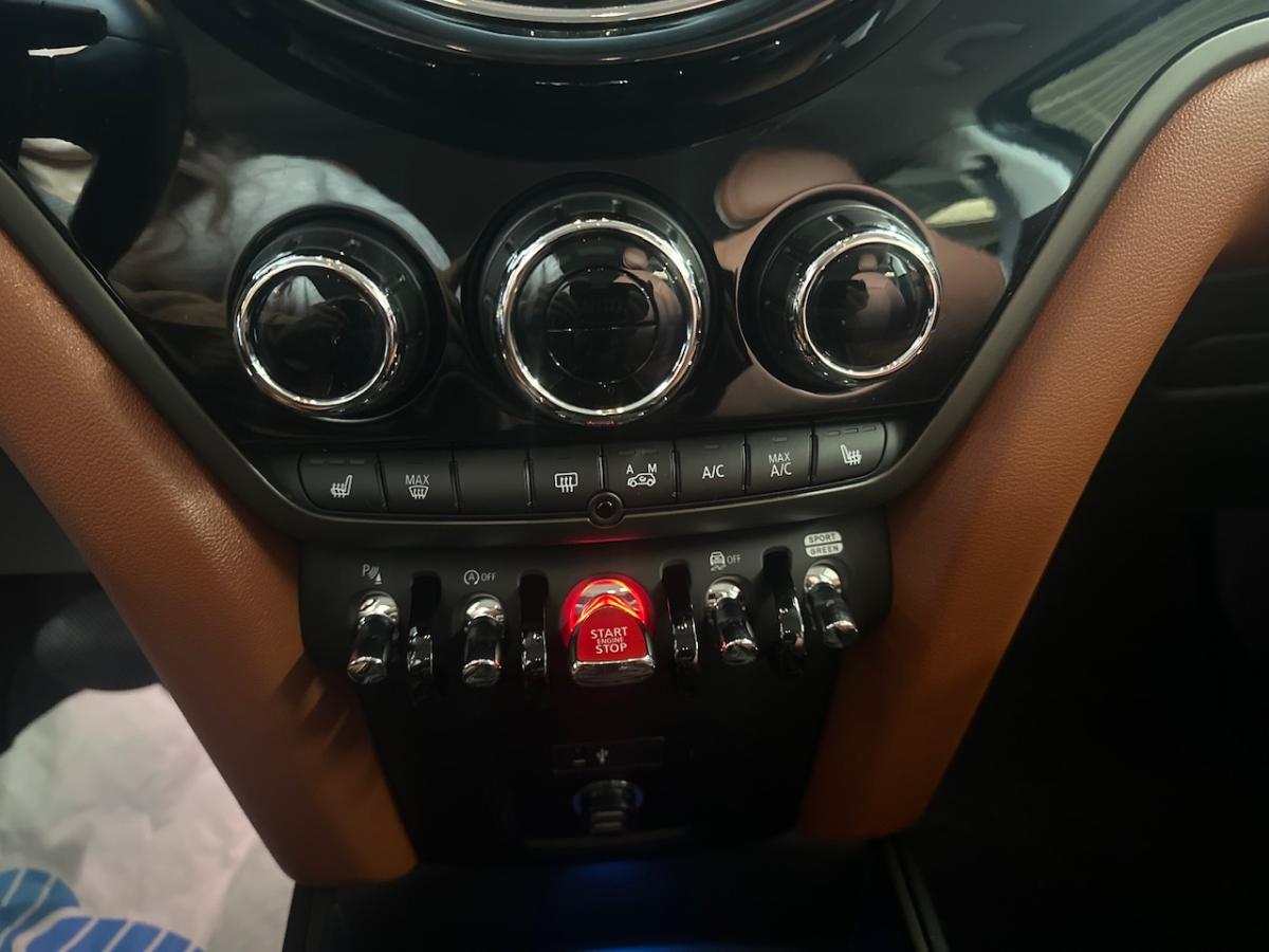 Originalaufnahme des Fahrzeugs