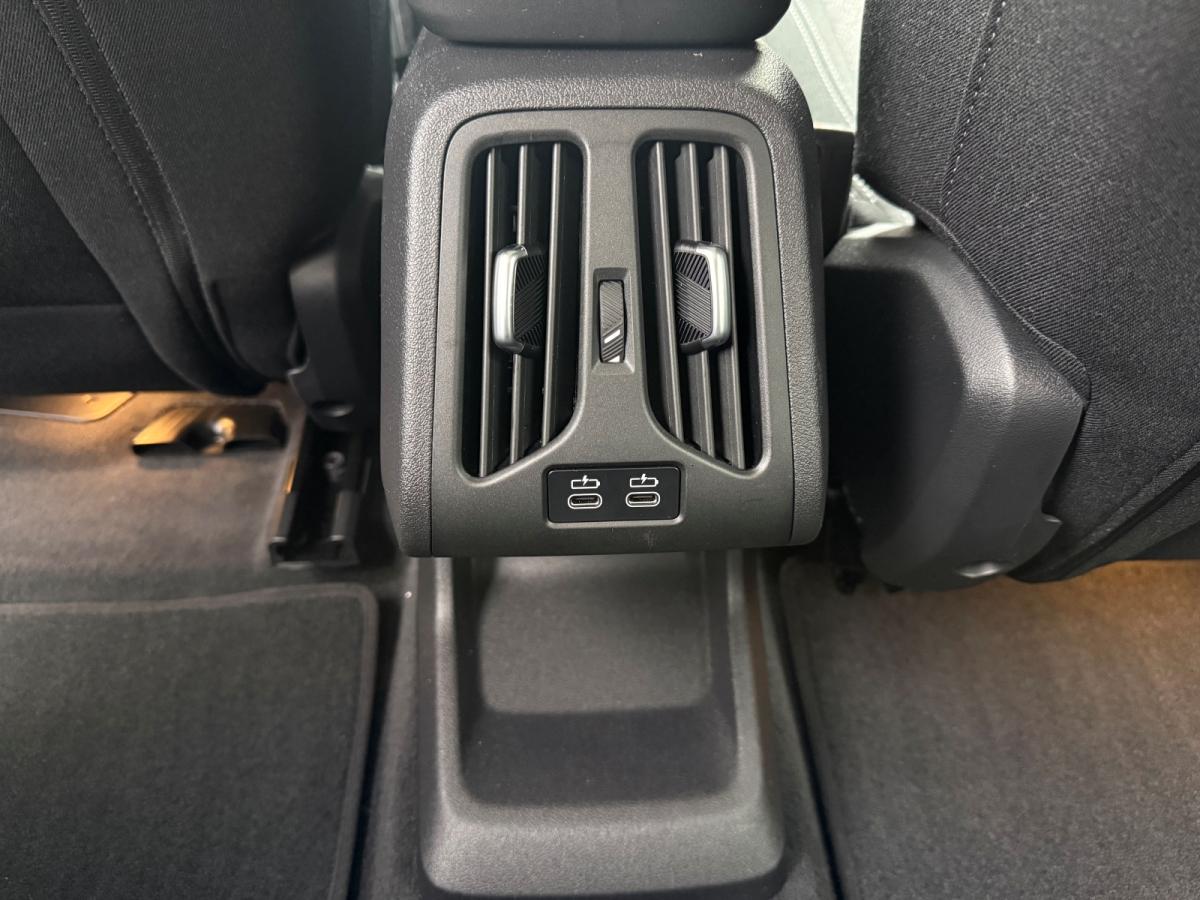 Originalaufnahme des Fahrzeugs Originalaufnahme des Fahrzeugs