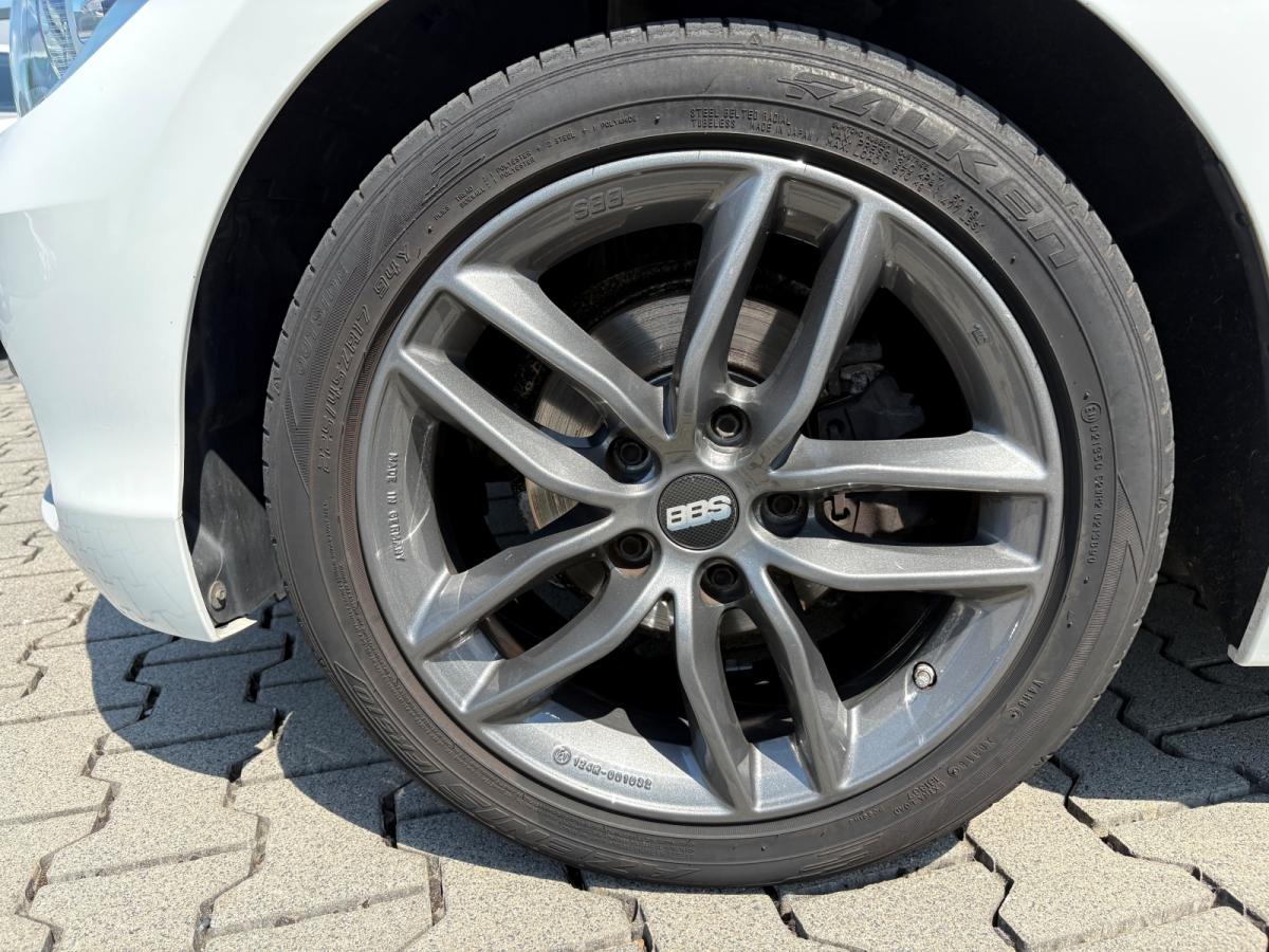 Originalaufnahme des Fahrzeugs Originalaufnahme des Fahrzeugs