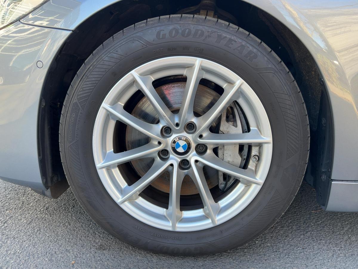 Originalaufnahme des Fahrzeugs Originalaufnahme des Fahrzeugs