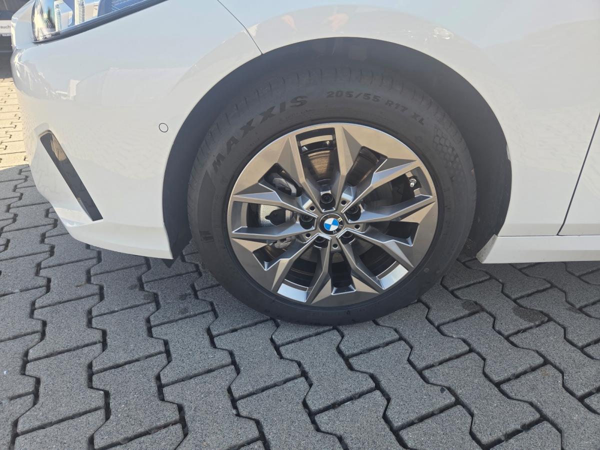 Originalaufnahme des Fahrzeugs Originalaufnahme des Fahrzeugs