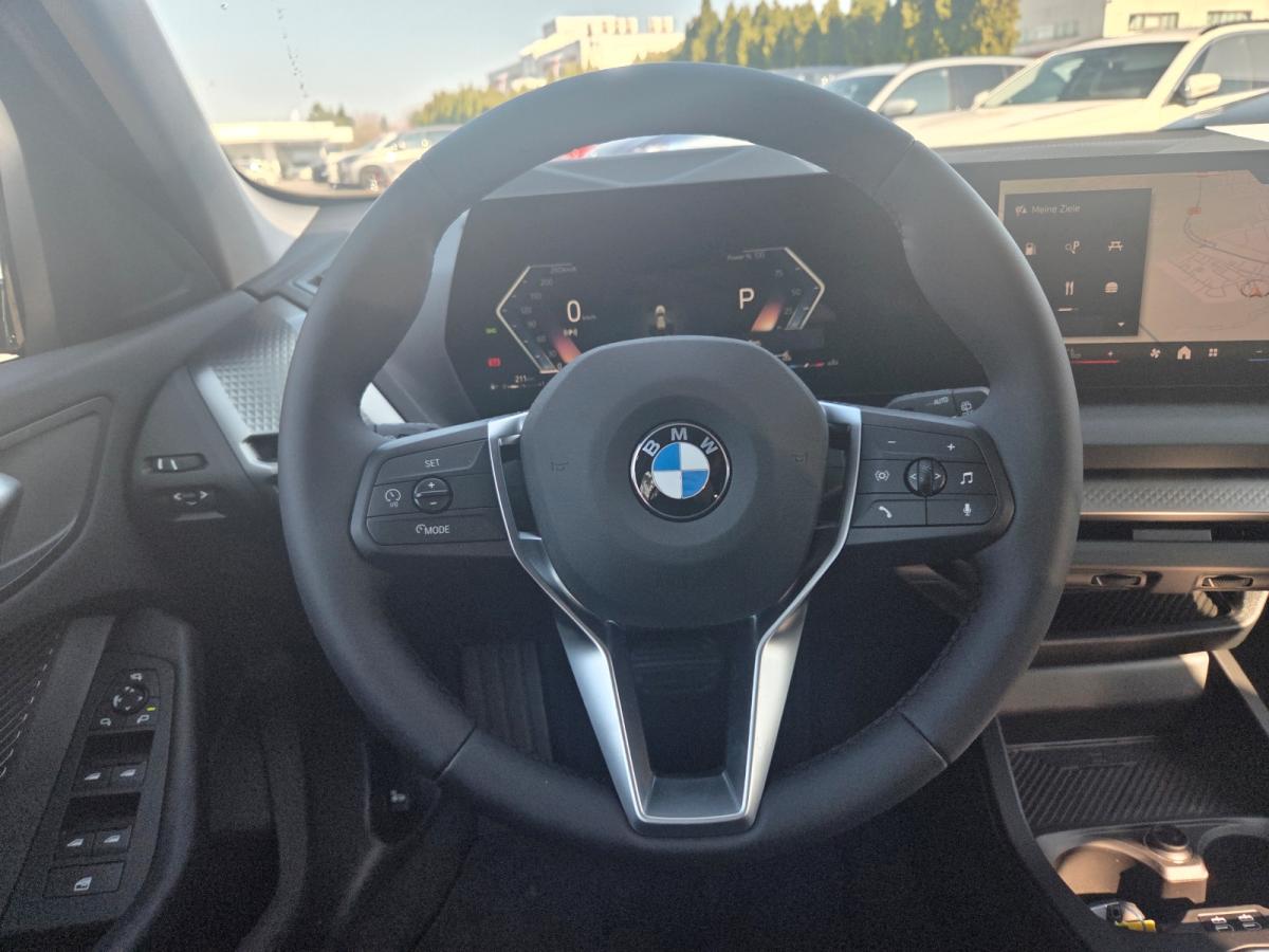 Originalaufnahme des Fahrzeugs Originalaufnahme des Fahrzeugs