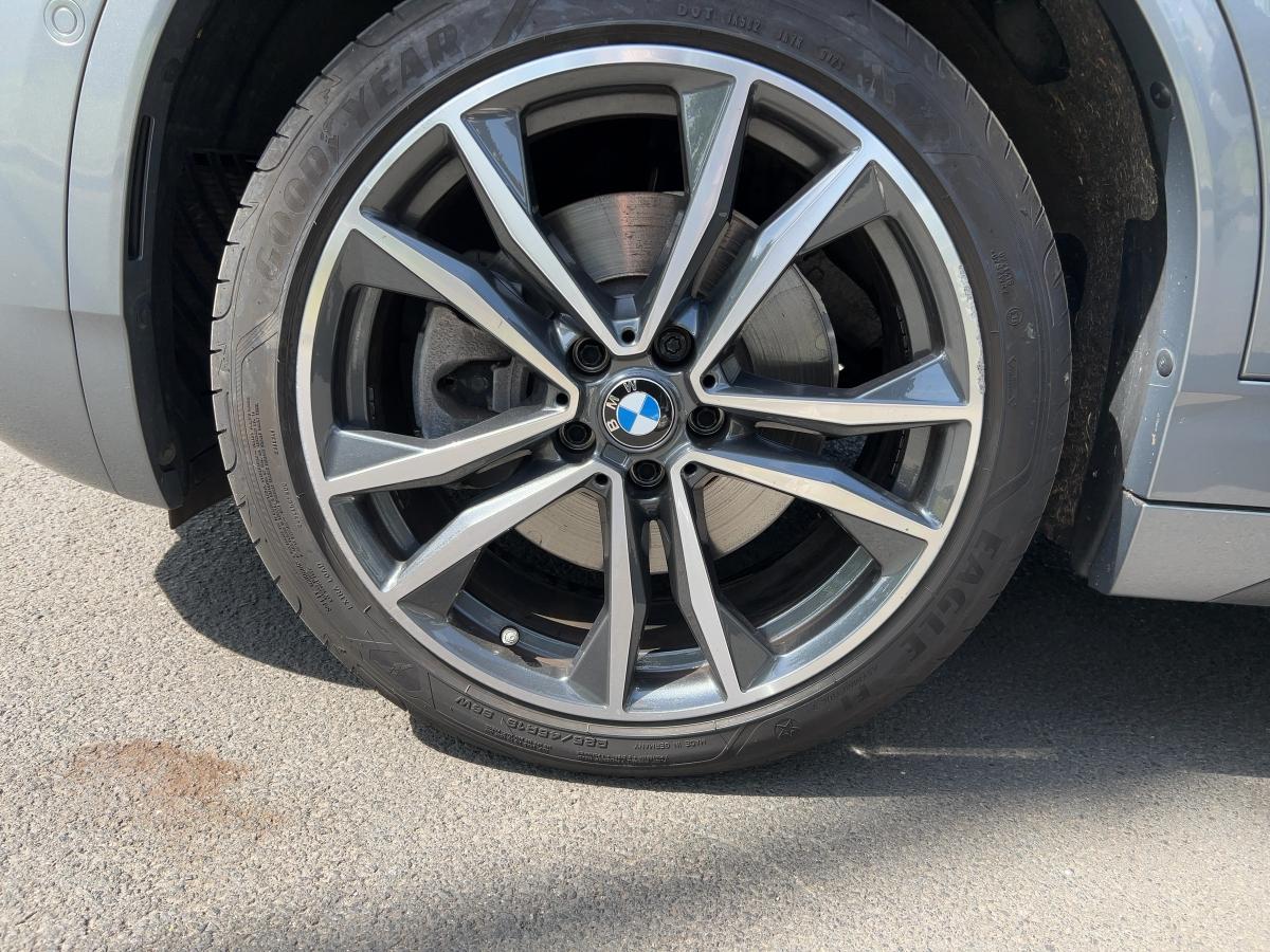 Originalaufnahme des Fahrzeugs Originalaufnahme des Fahrzeugs