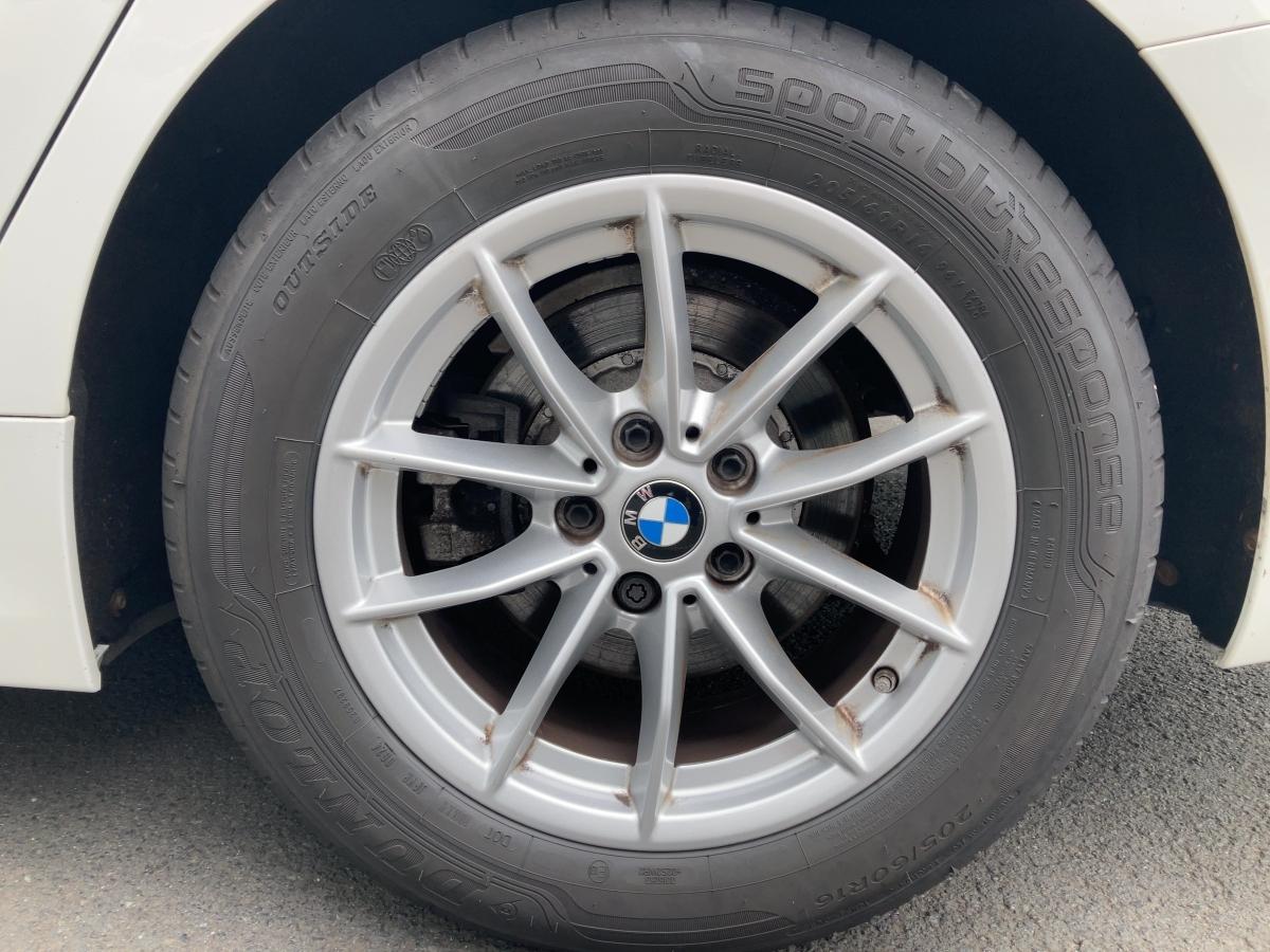 Originalaufnahme des Fahrzeugs Originalaufnahme des Fahrzeugs
