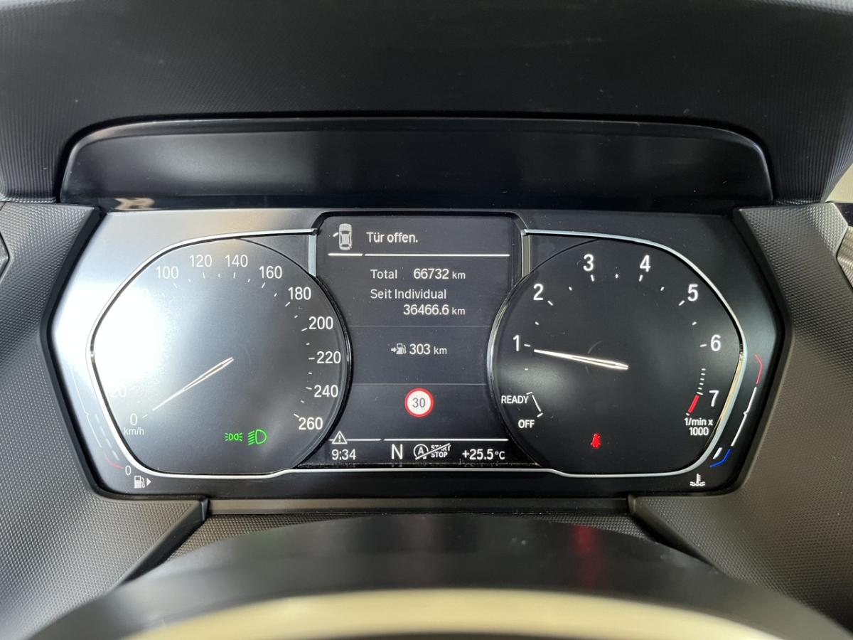 Originalaufnahme des Fahrzeugs Originalaufnahme des Fahrzeugs