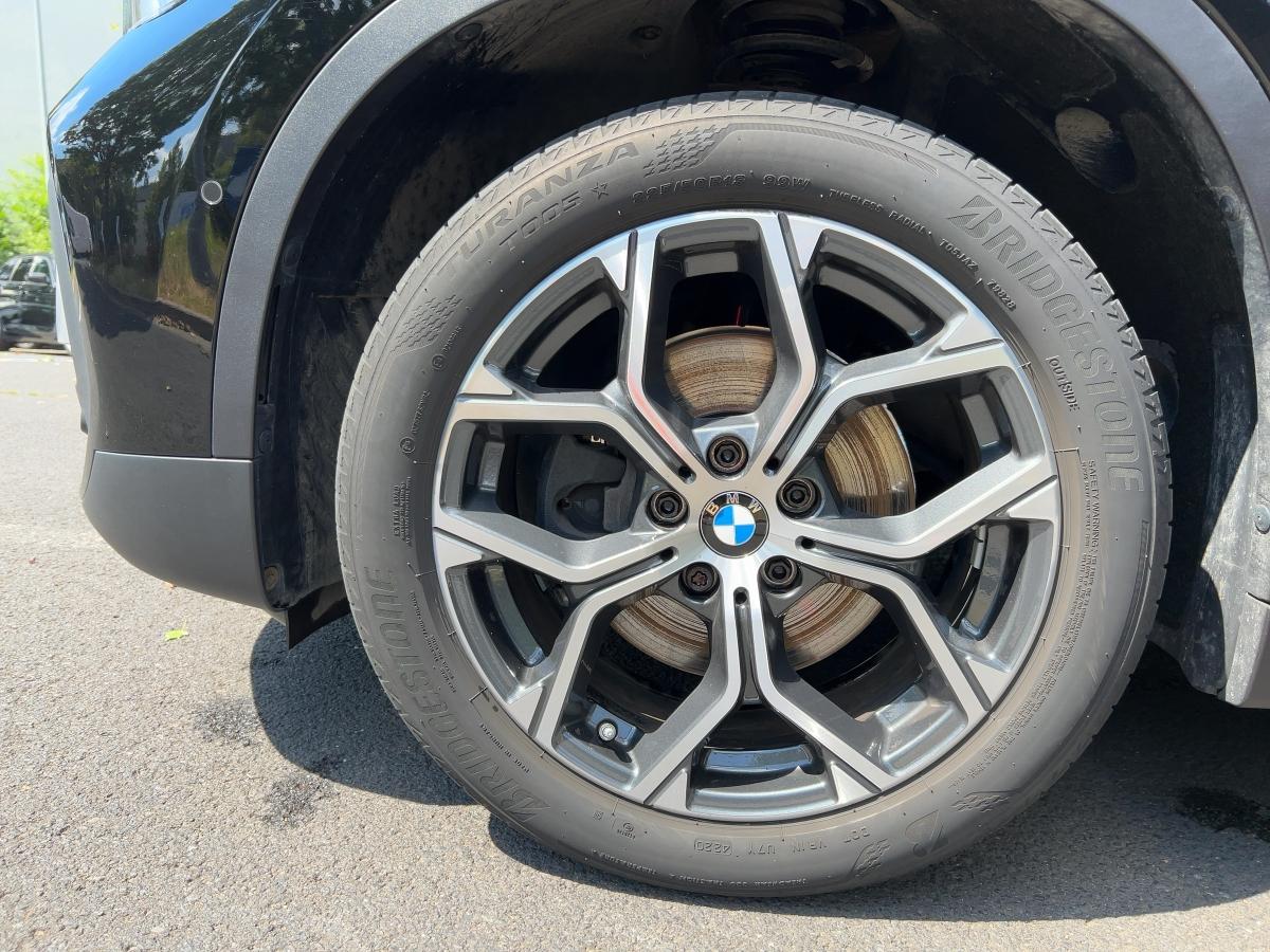 Originalaufnahme des Fahrzeugs Originalaufnahme des Fahrzeugs